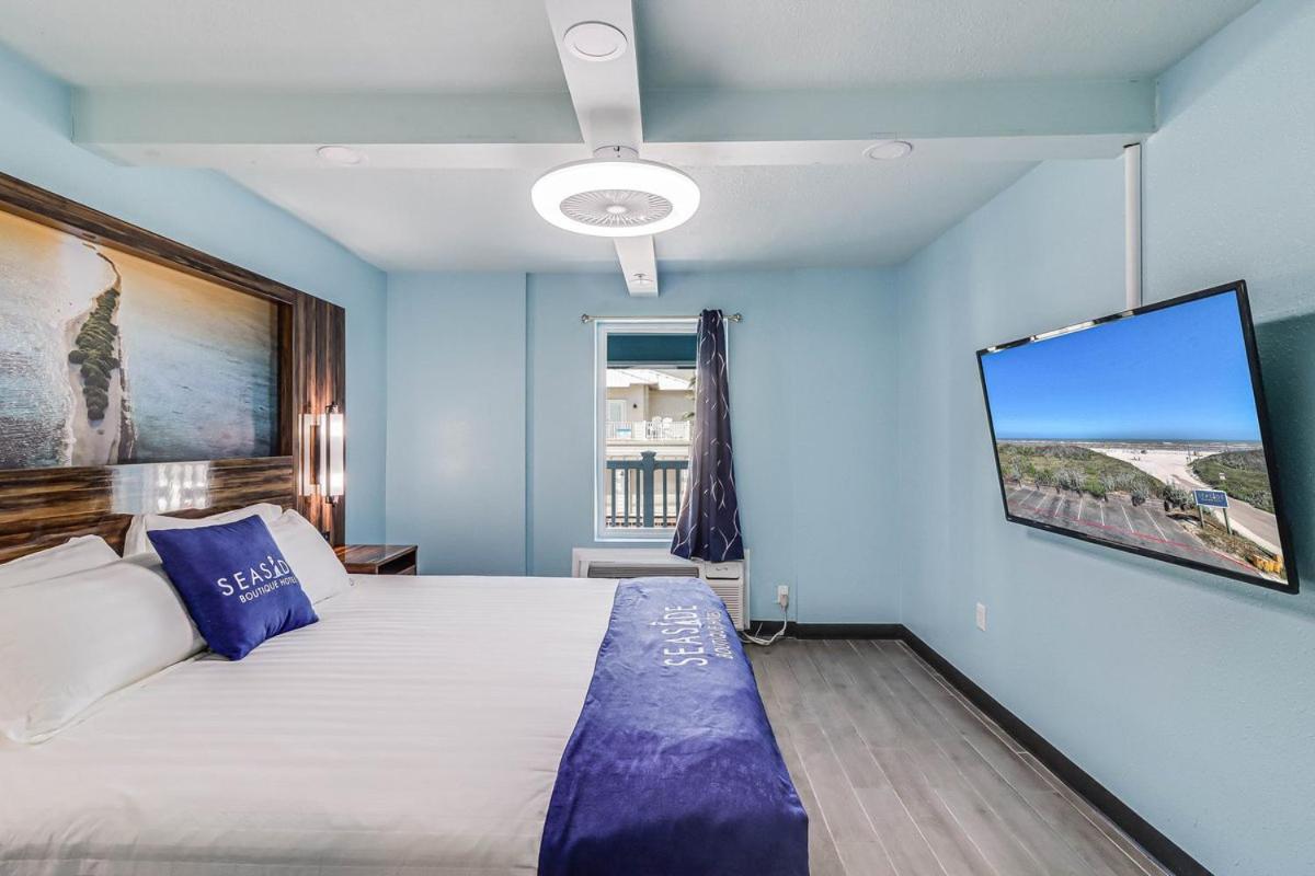 Seaside Boutique Hotel, Waves At Your Doorstep ميناء أرانساس المظهر الخارجي الصورة