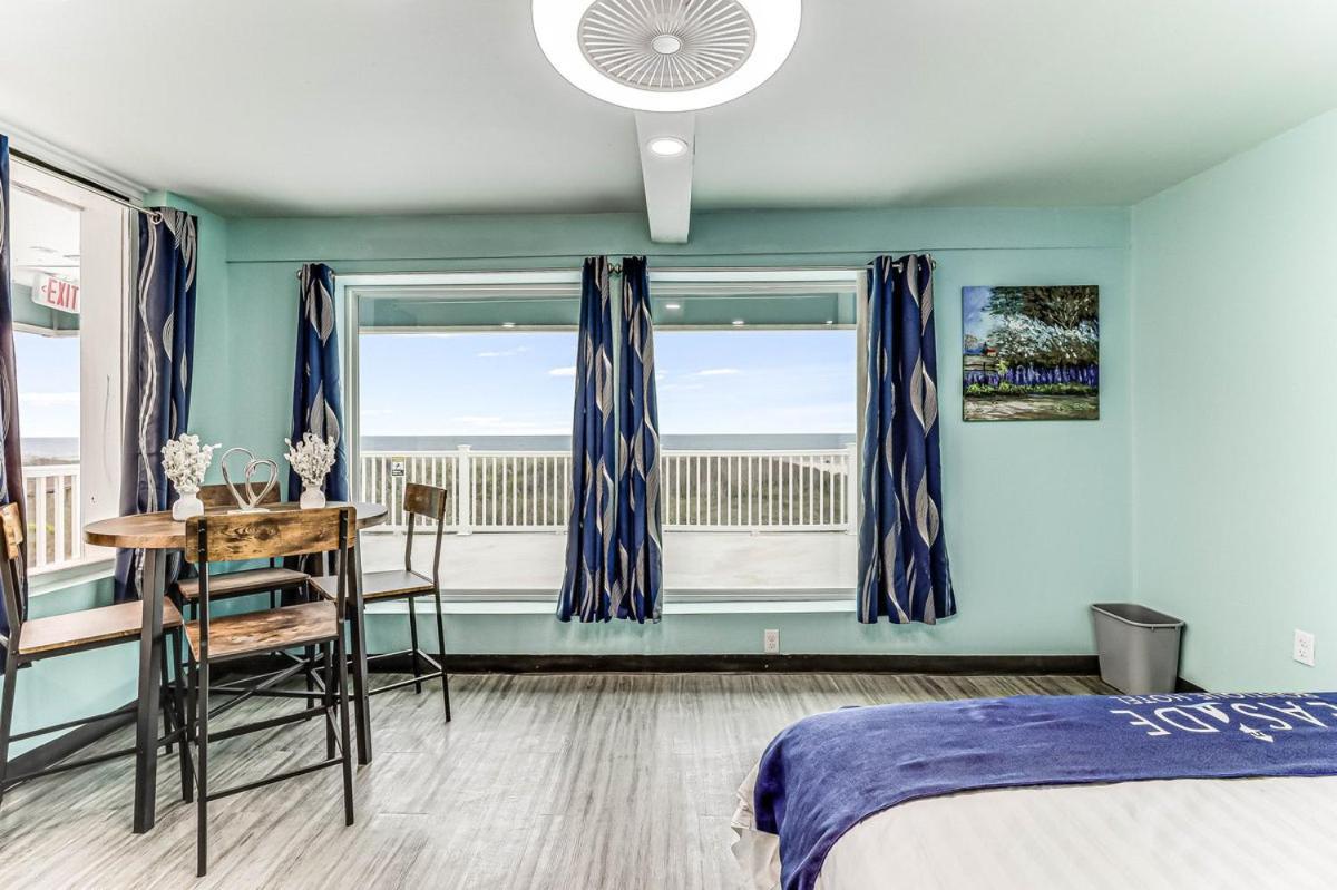 Seaside Boutique Hotel, Waves At Your Doorstep ميناء أرانساس المظهر الخارجي الصورة
