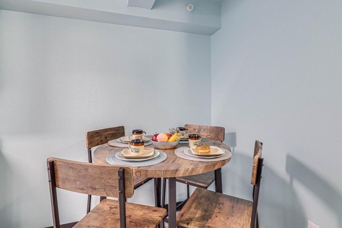 Seaside Boutique Hotel, Waves At Your Doorstep ميناء أرانساس المظهر الخارجي الصورة